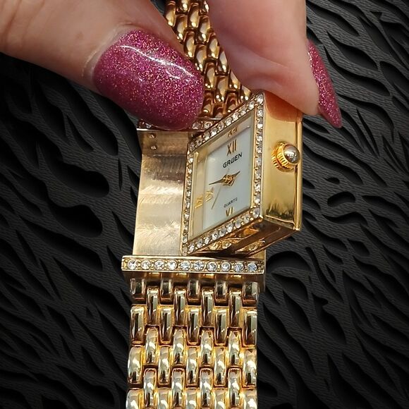 Rare Gruen Bangle Quartz Watch, Reversible Dial, 21MM MOP Dial, Japan Movement main image 7